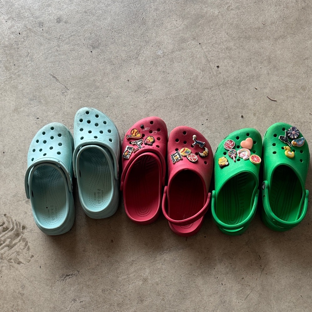 Kids crocs size 4-6